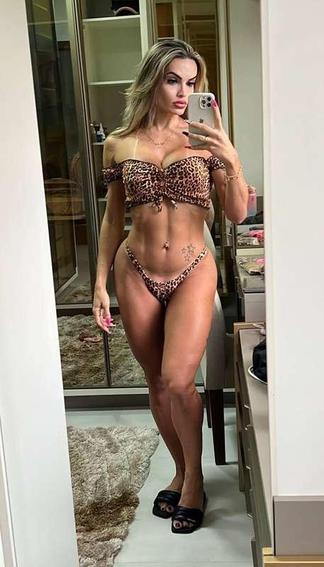 Hi love! Have you seen my Brazilian friend @fabyzinhaoficial..