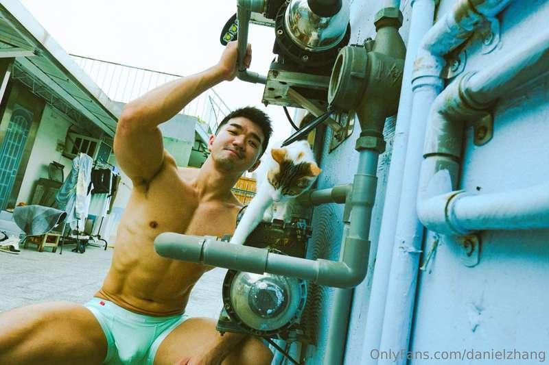 danielzhang image #1