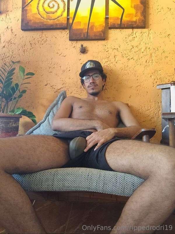 🧨 @justjasson 🧨 This guy is here to please all your dirty ne..