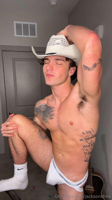 your favorite ride 👅 @jacksonfelt for more ☺️