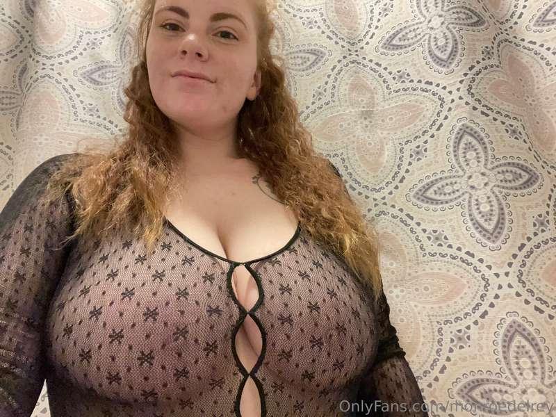 Too busty ? 🥵
