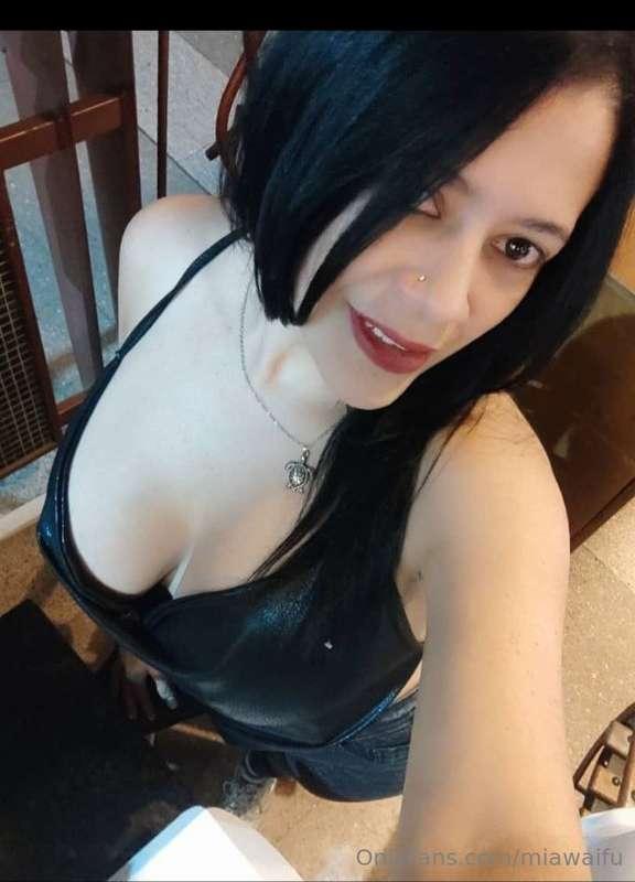 Hi, I'm your new obsession!! 🇻🇪@andrea696922 🇻🇪Treat me gent..