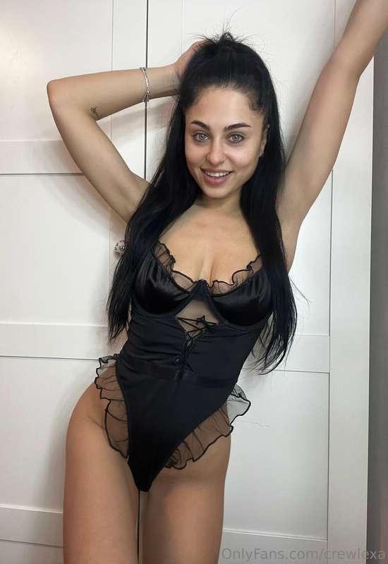 How would I look in your bed?🥰
