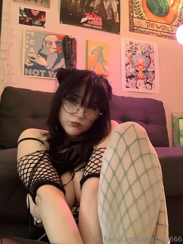 Hiiii sorry I haven’t been around as much, back to regular p..