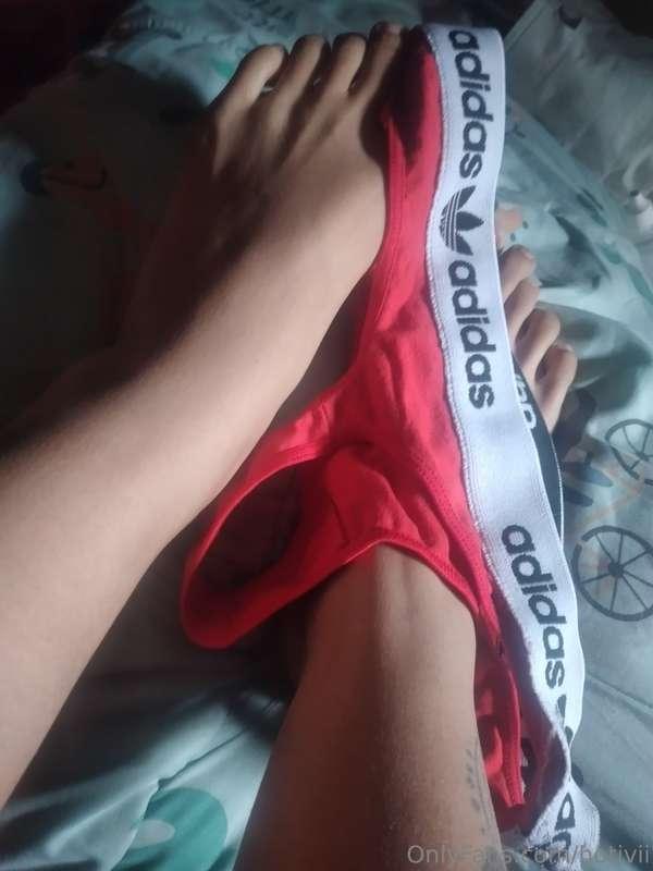 😏🤭🥵👣