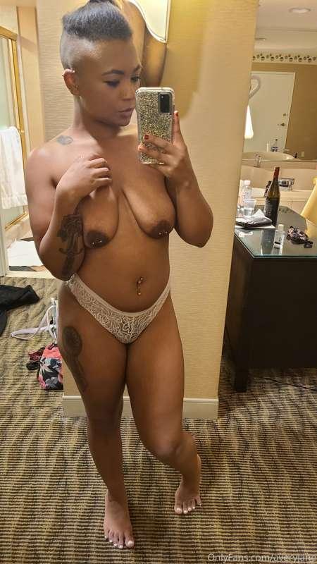 Good morning sluts ☀️