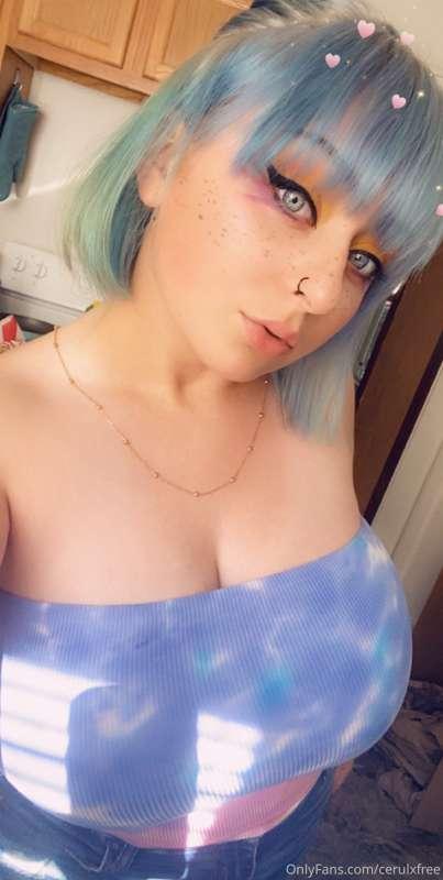Tip under this post to get a titty drop video in your dms 😉