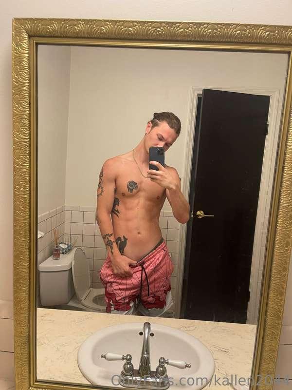 Good morning! ☀️ be checking your dms for something special ..