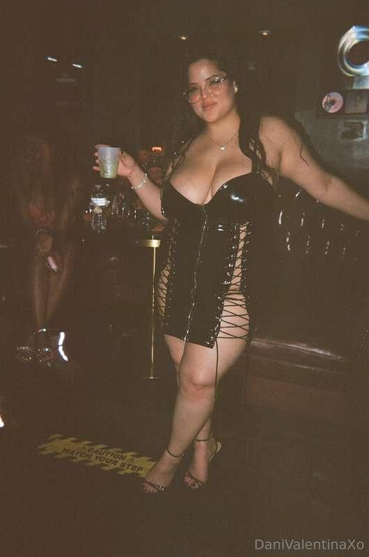 The only pictures I got from the PHub party!! 😝  So happy I ..