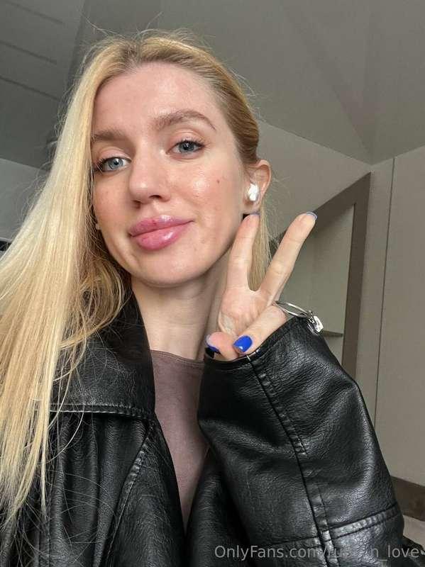 What do you like to do in free time?😊