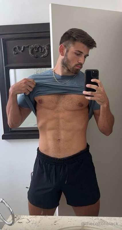Chest day was a success 💪🏼