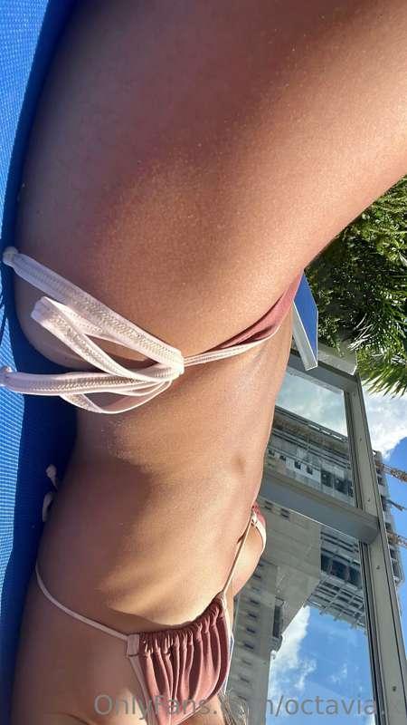 🌊👙 In this swimsuit, I am the queen of the beach! 😍 Whether ..