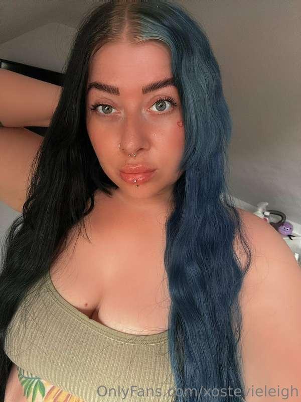 Happy Thursday! Not feeling it today 🥺