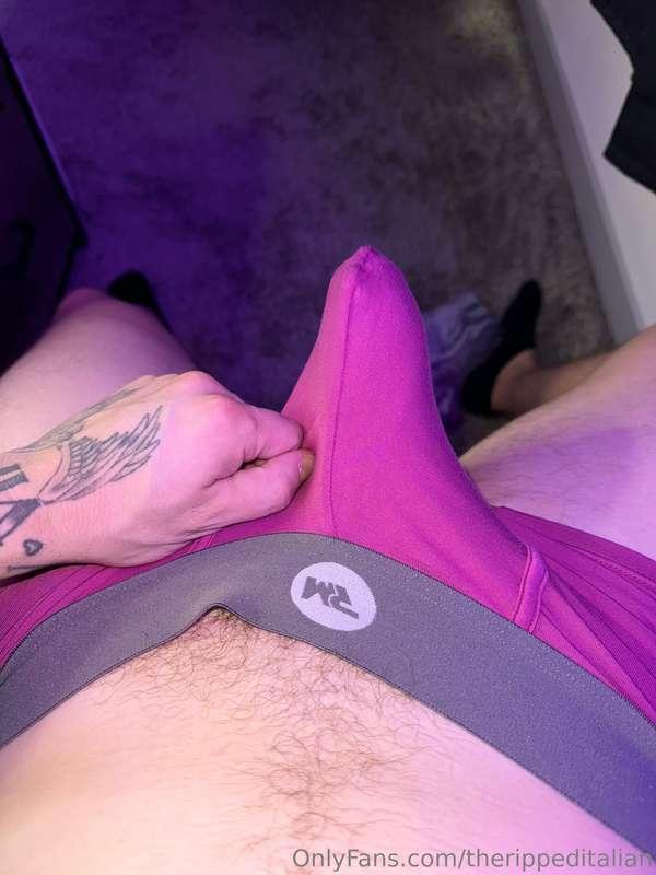 Swipe for the girth😘