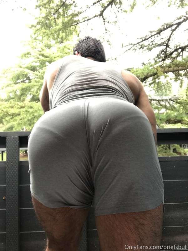 White brief lines