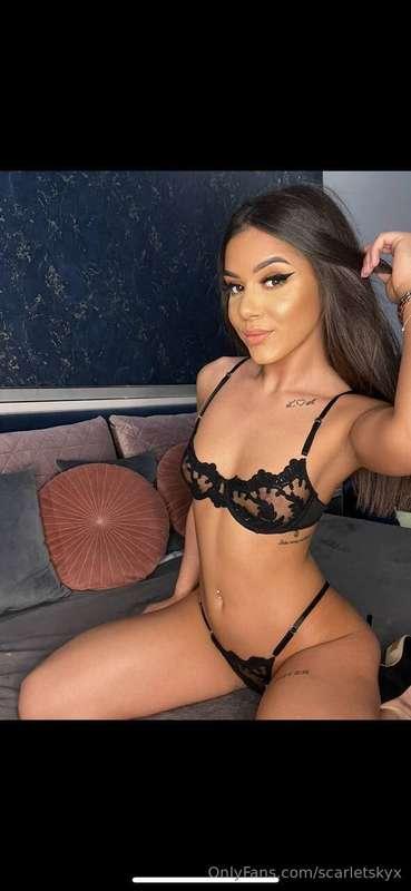 hi babe, do you see me as a person you would love to keep it..