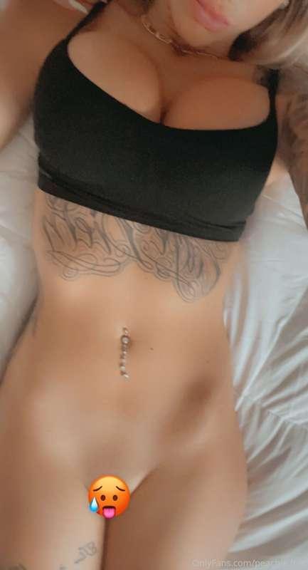 Vien voir la photo non censurer de mon nouveau piercing ici ..