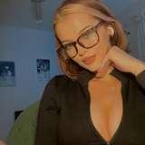 sleepyxxxsarah