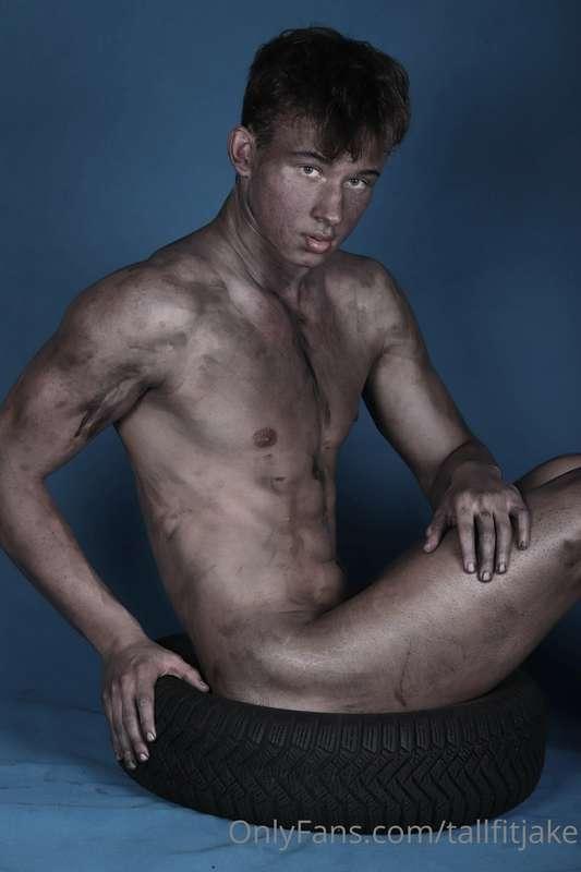 I have to come up with an idea how to call this photoshoot 😂