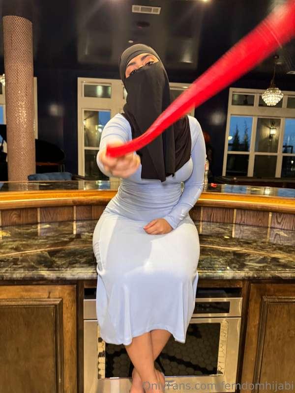 femdomhijabi main image