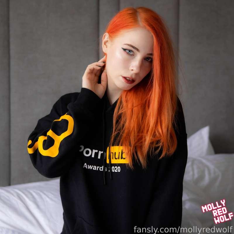 mollyredwolf image #8