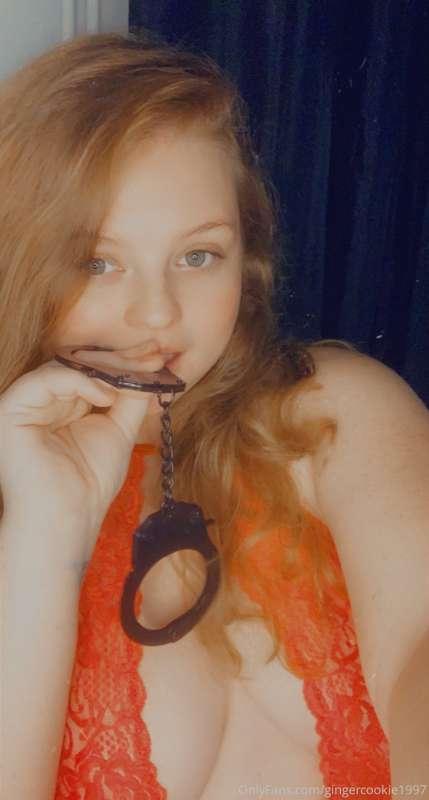 Tonight has been stressful!
Who wants to play? 😜🤤