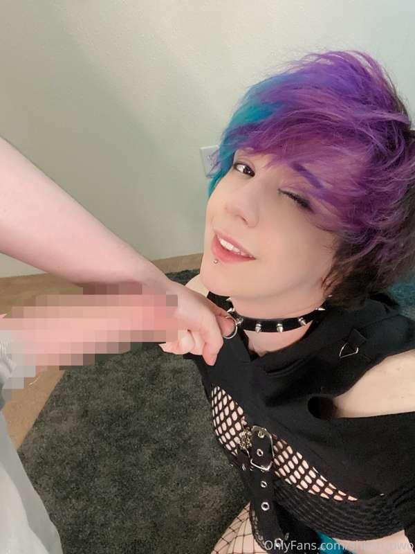 shiloh_owo image #0