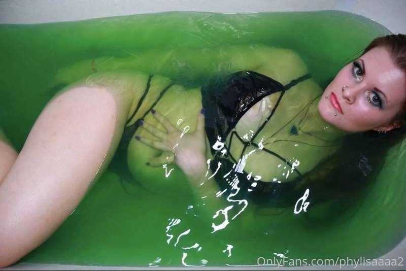 💚ONLINE💚 ALONE💚NAKED💚 @maravampire