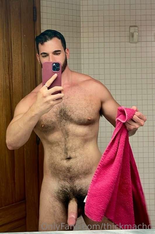 Bathroom selfie 😉