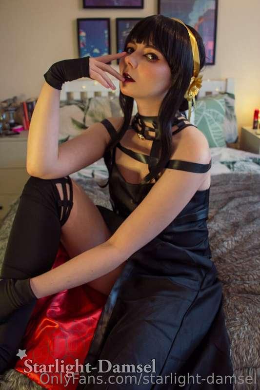 Yor Forger cosplay set coming later his week 💖