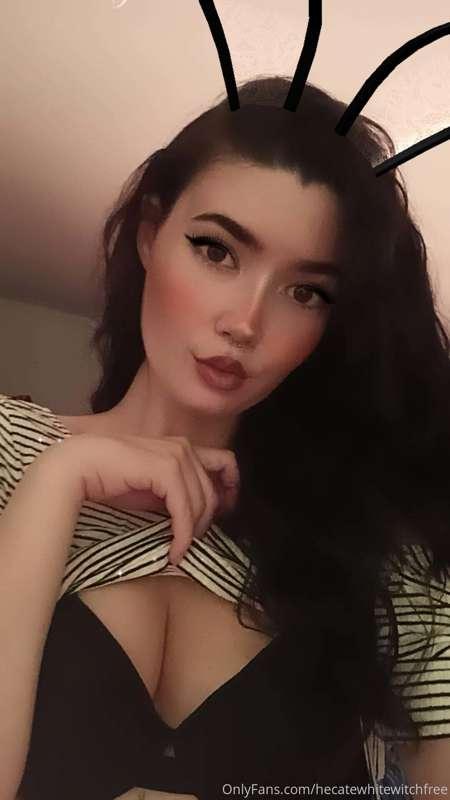 Hii, long time no see, I've been super busy lately but I'm g..