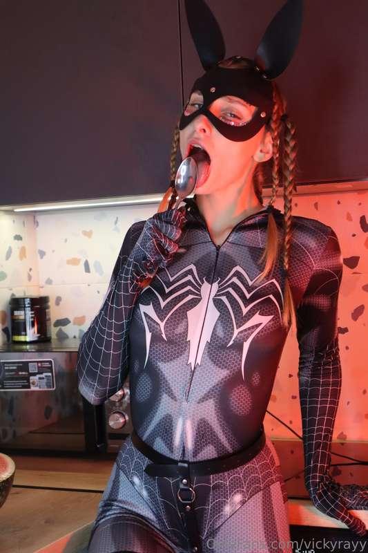 If you want to eat, I can help you🔥