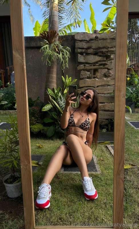 Playing with mirrors in my backyard💕