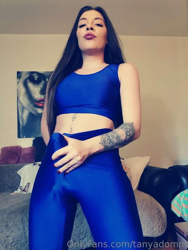 👅👅👅