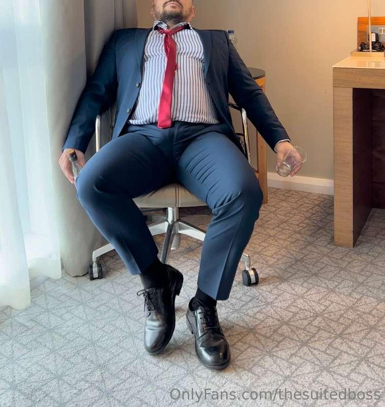 thesuitedboss image #6