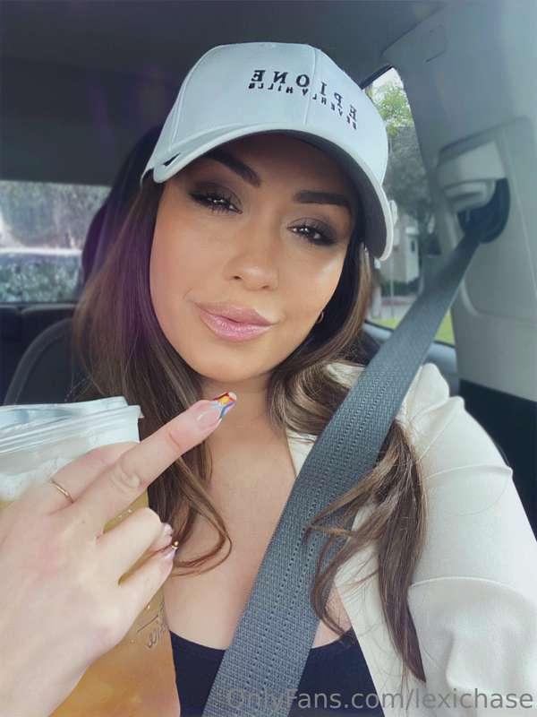 My good mutts know what to do! 🖕🏻🦮