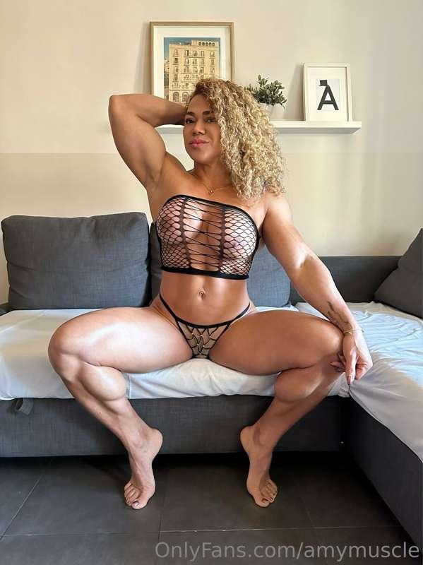 I wanna be your #1 fantasy girl 🥰