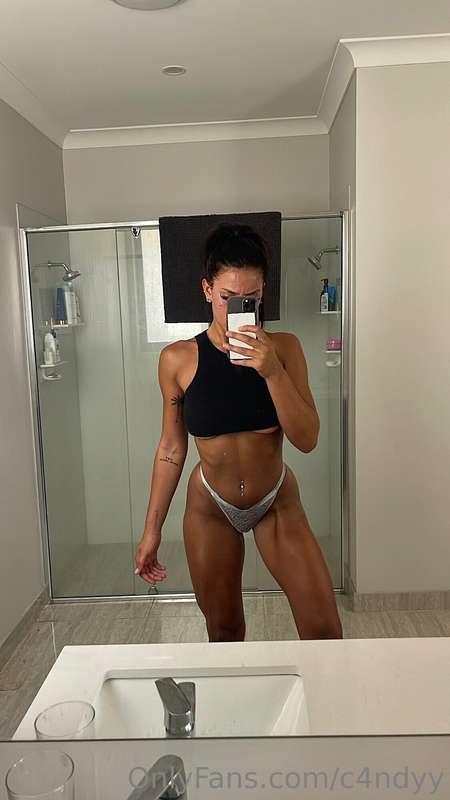 Morning babies! 
Send me a dm for any requests! Getting as m..