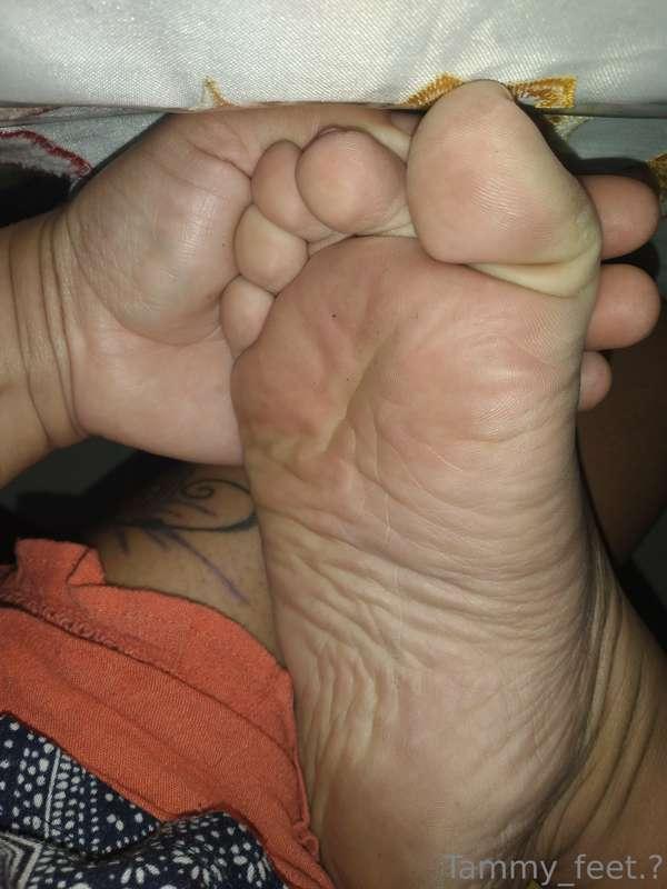live tonight, 9 pm and it will be four beautiful feet, tell ..