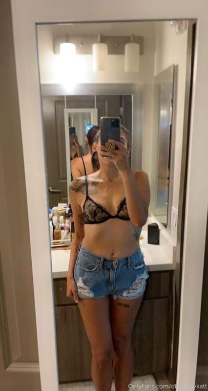 Good morning! Lots of new vids coming the next few days 💦💦