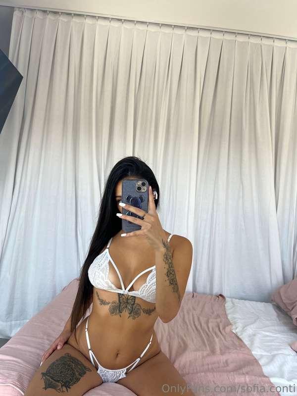 How does white look on me? 🙈