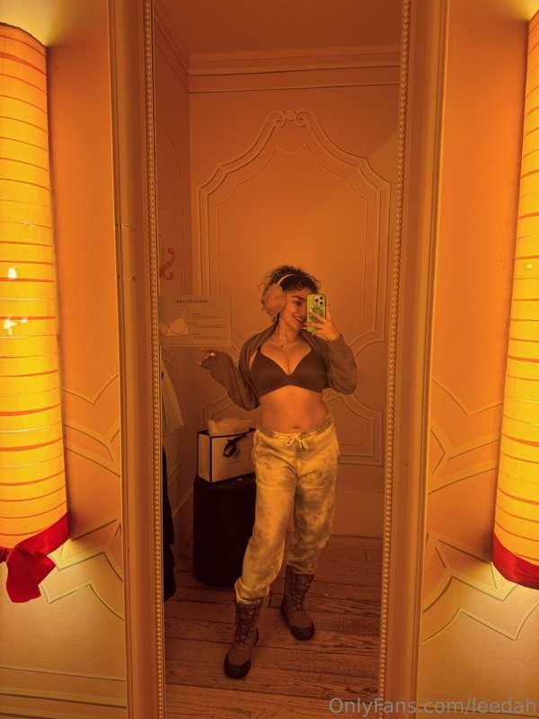 bb got a new bra... tell me you like it or else 🥺