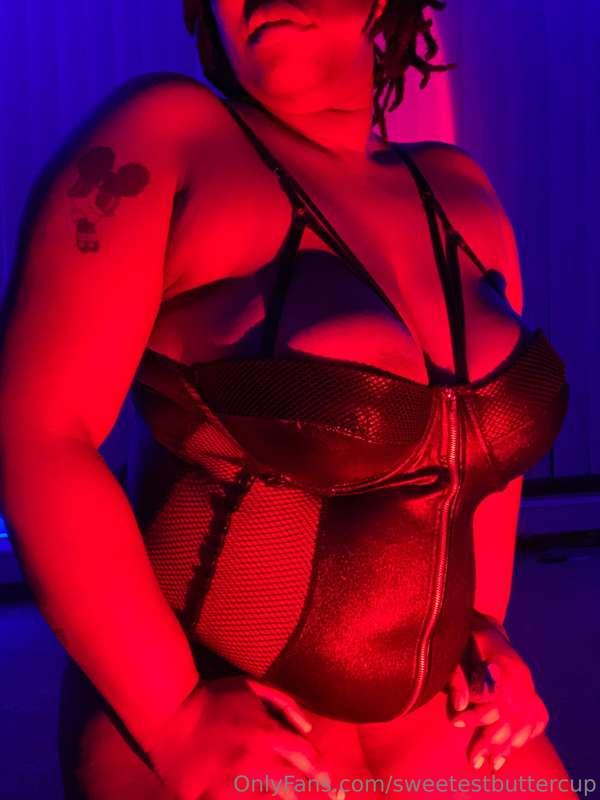 😘