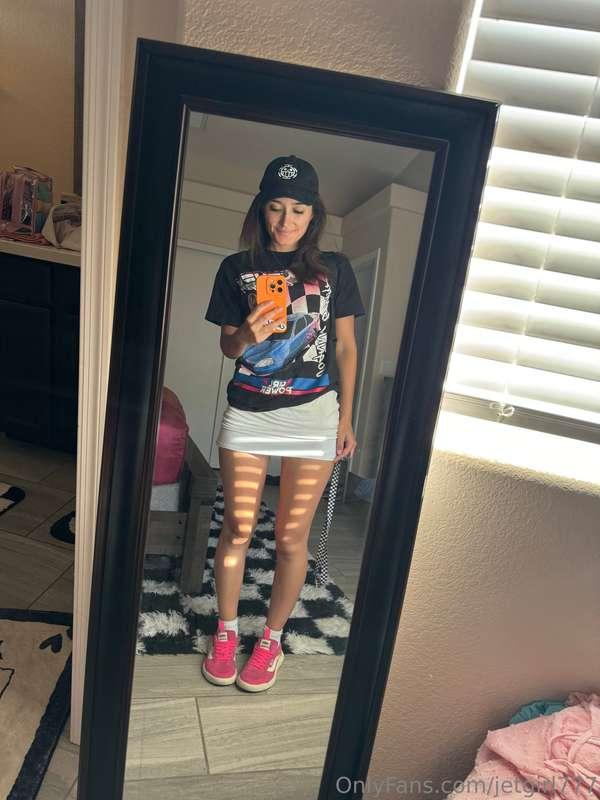 I only document days I dress like a girl.🤳🏼😂 What racer has ..