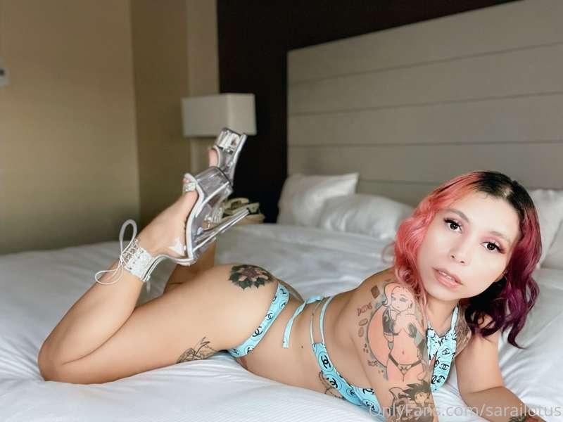 Kiss my feet 🦶