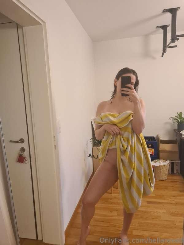 VIP page always gets the full nude shots👀♥️