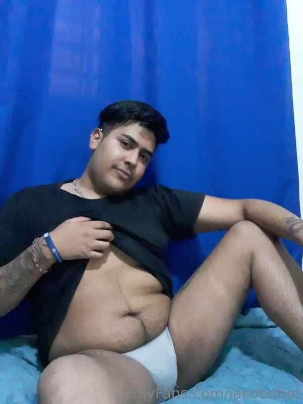 I am a chubby brown man ready for you my love ❤😏
