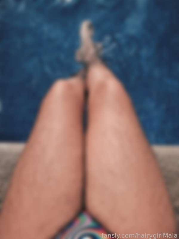 hairygirlmala image #2