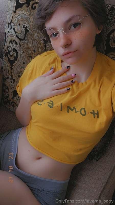 Pics for today🥰 💕swipe to see me from behind 😏😏😏