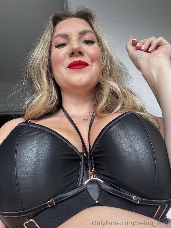 Feeling sexy as fuck 🔥